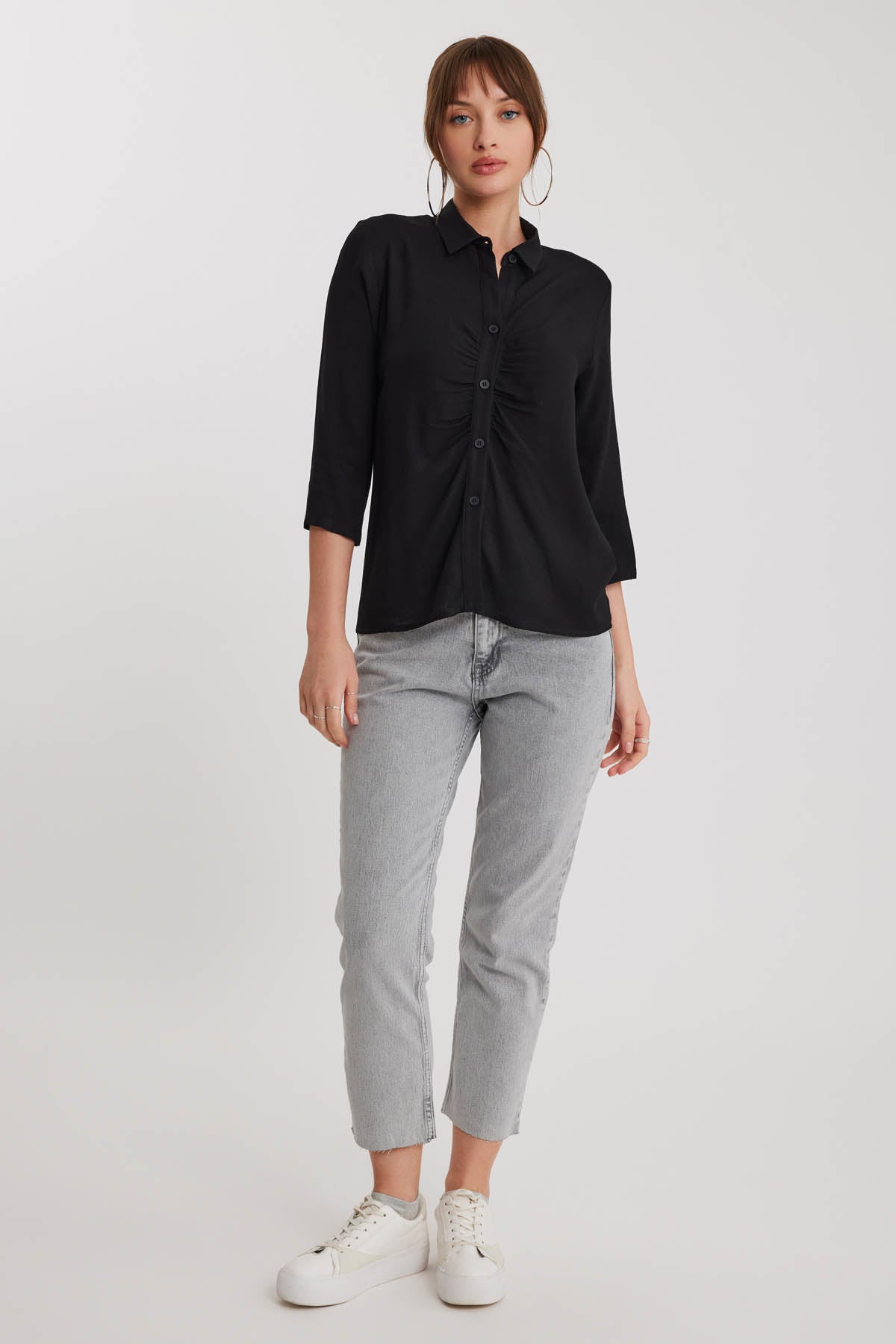THE VISCOSE LINEN SHIRT WITH THE BENT