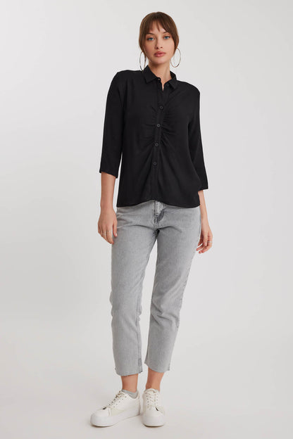 THE VISCOSE LINEN SHIRT WITH THE BENT