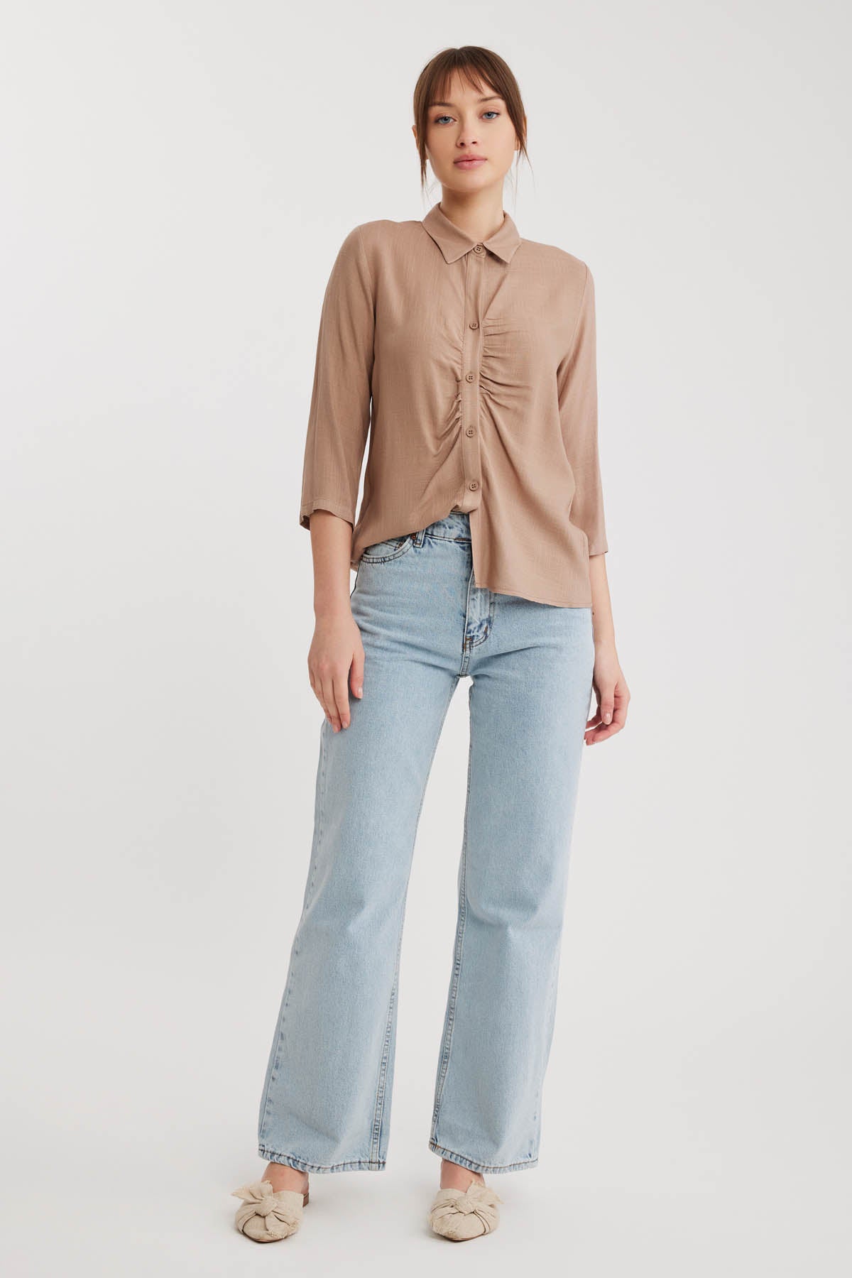 THE VISCOSE LINEN SHIRT WITH THE BENT