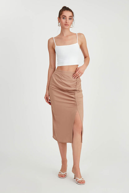 MIDI HEIGHT SKIRT WITH BENT-UP SPLIT