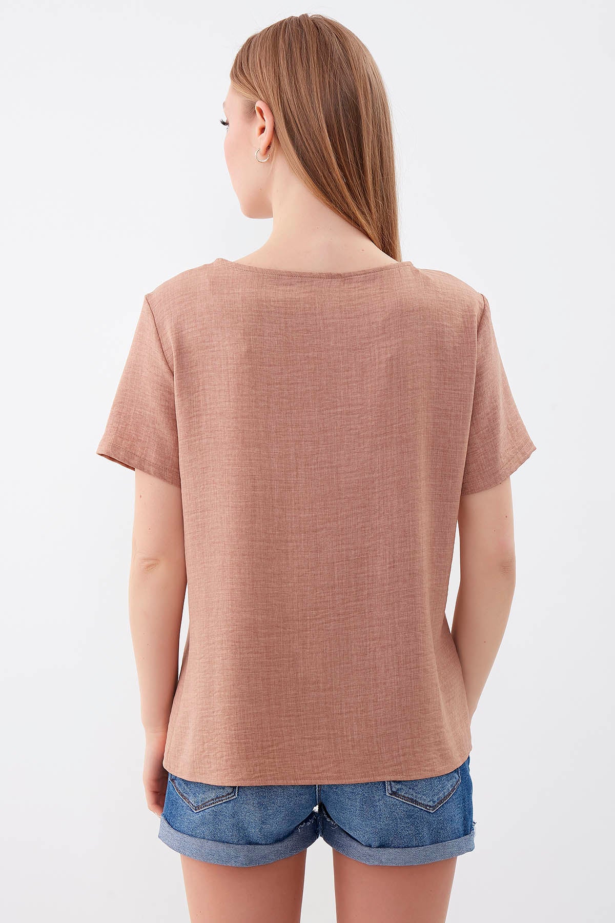CROSSTAB V COLLAR BLOUSE