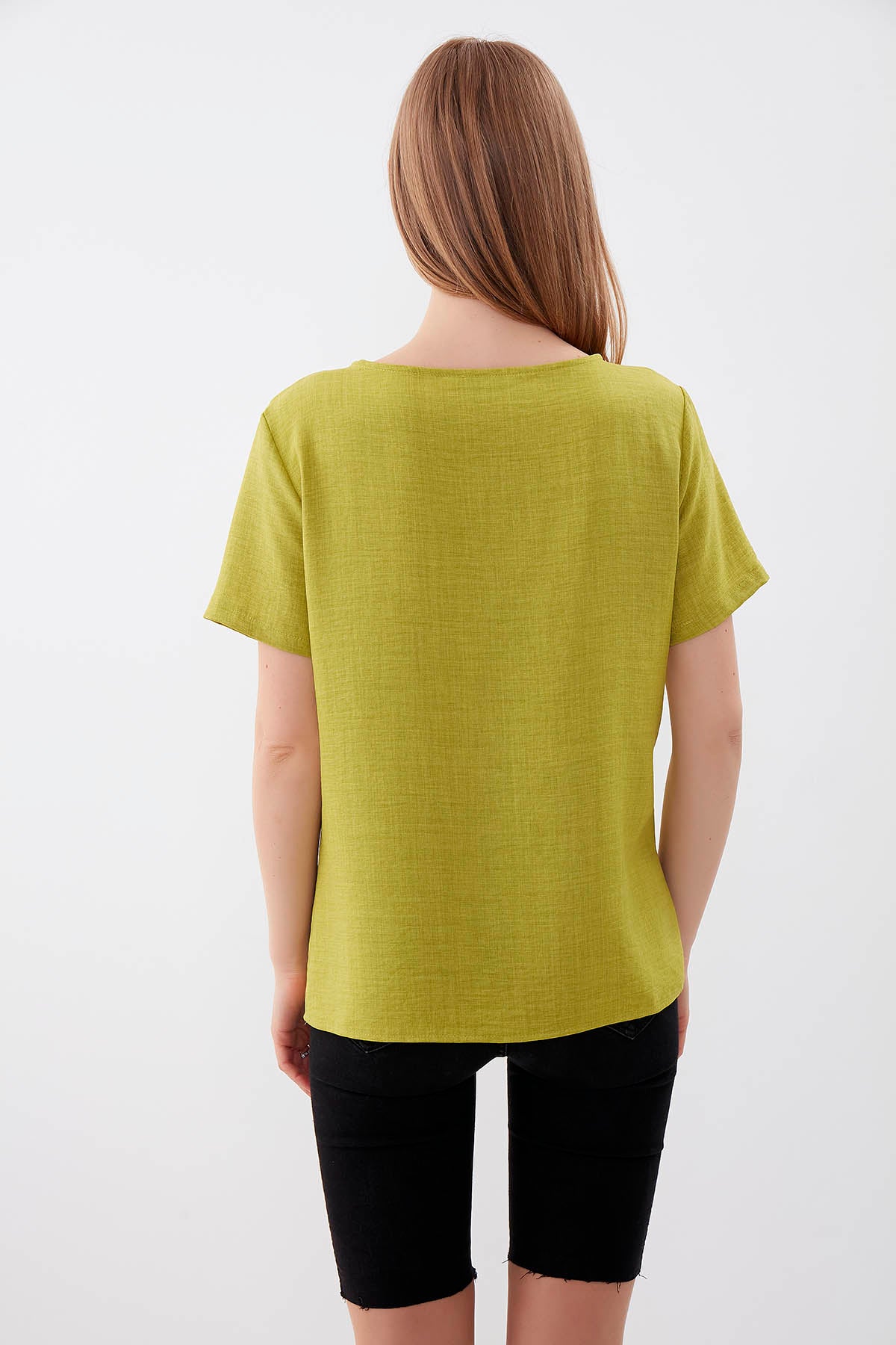 CROSSTAB V COLLAR BLOUSE