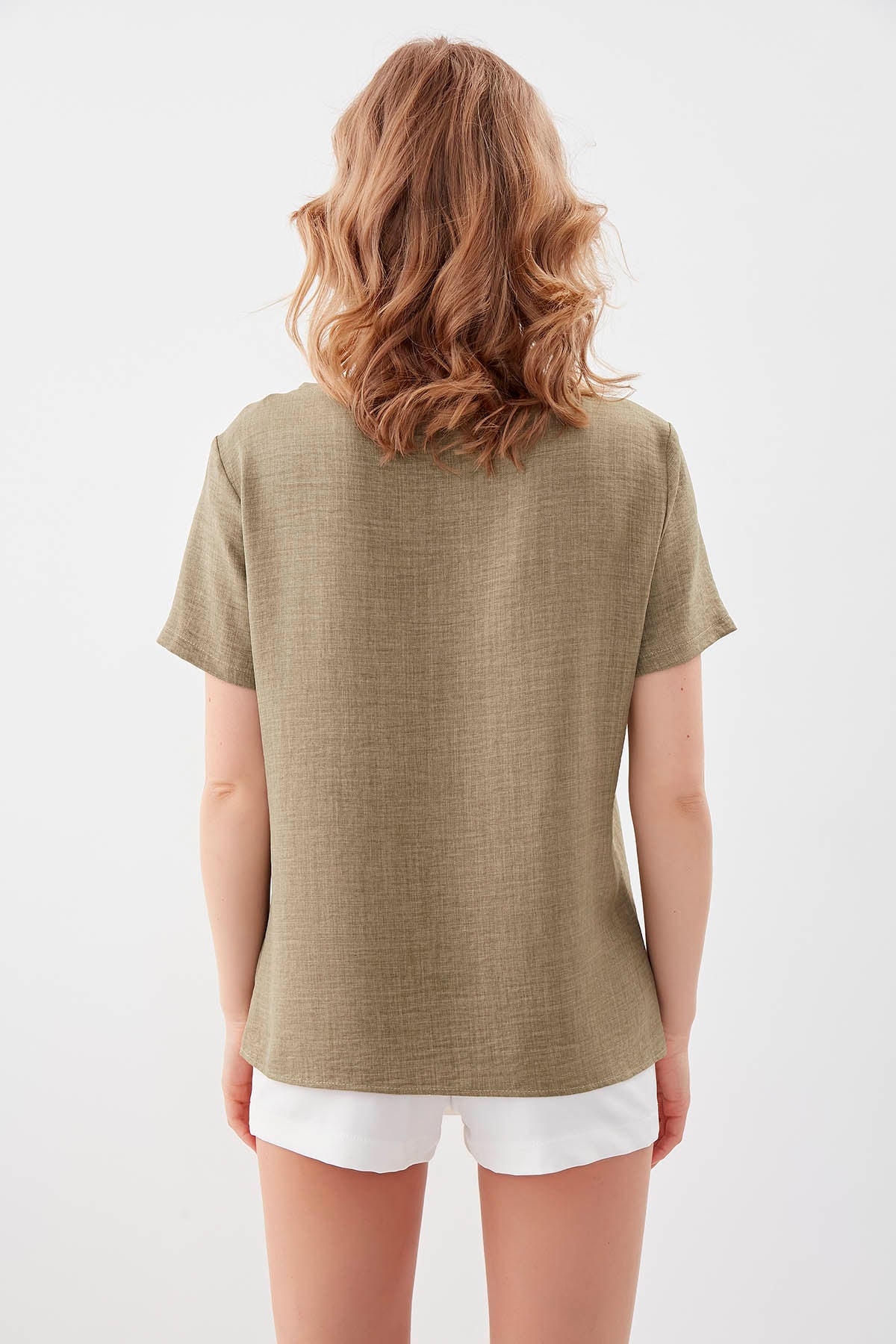 CROSSTAB V COLLAR BLOUSE