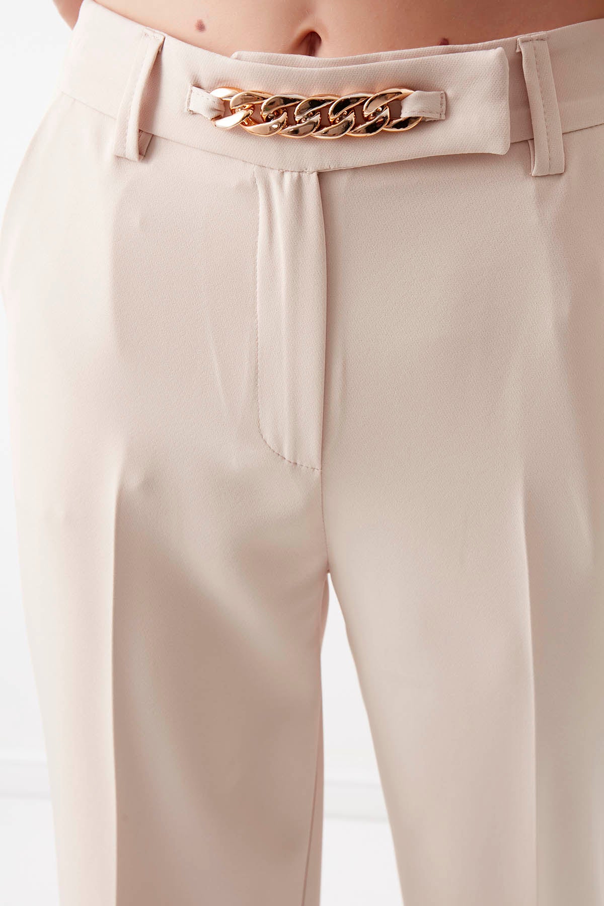 FRONT-DESCENDED HIGH-WAIST WIDE-LEG TROUSERS