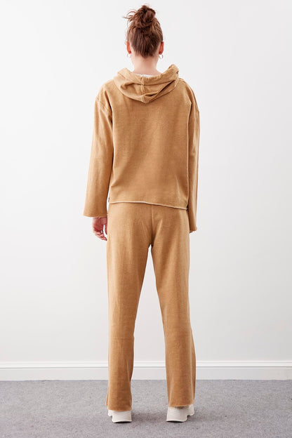 FRONT-STITCHED LACED TRACKSUIT