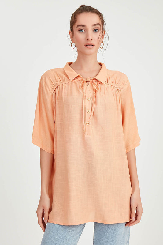 BLOUSE WITH NECK BUTTON BINDING