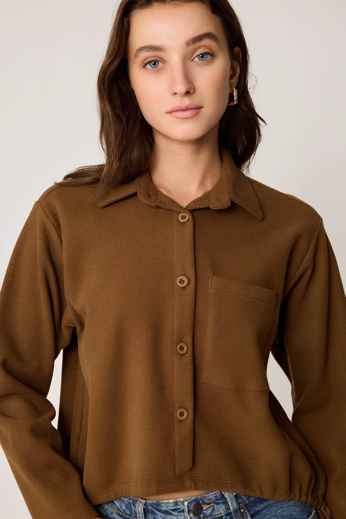 FRONT BUTTON LACED SINGLE POCKET KNITTED BLOUSE