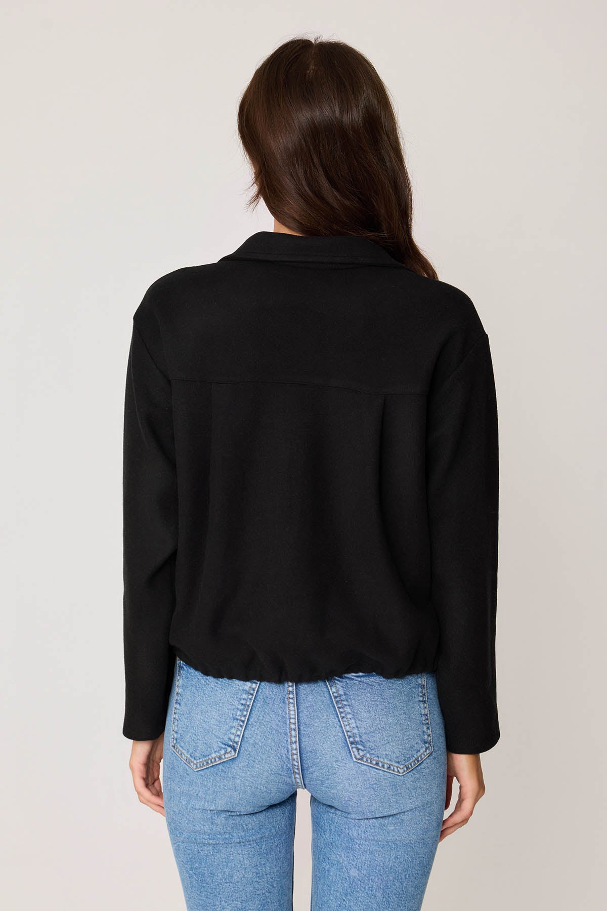 FRONT BUTTON LACED SINGLE POCKET KNITTED BLOUSE