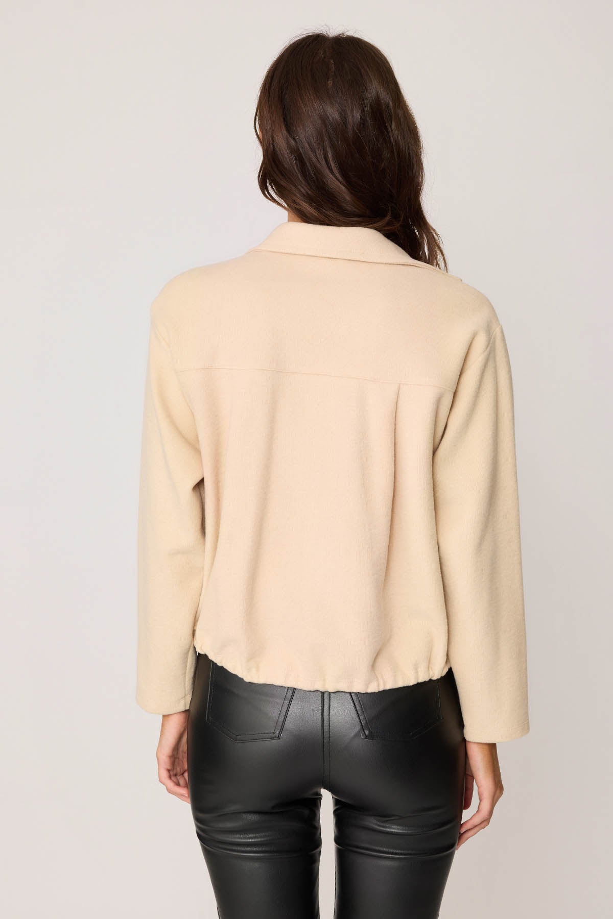 FRONT BUTTON LACED SINGLE POCKET KNITTED BLOUSE