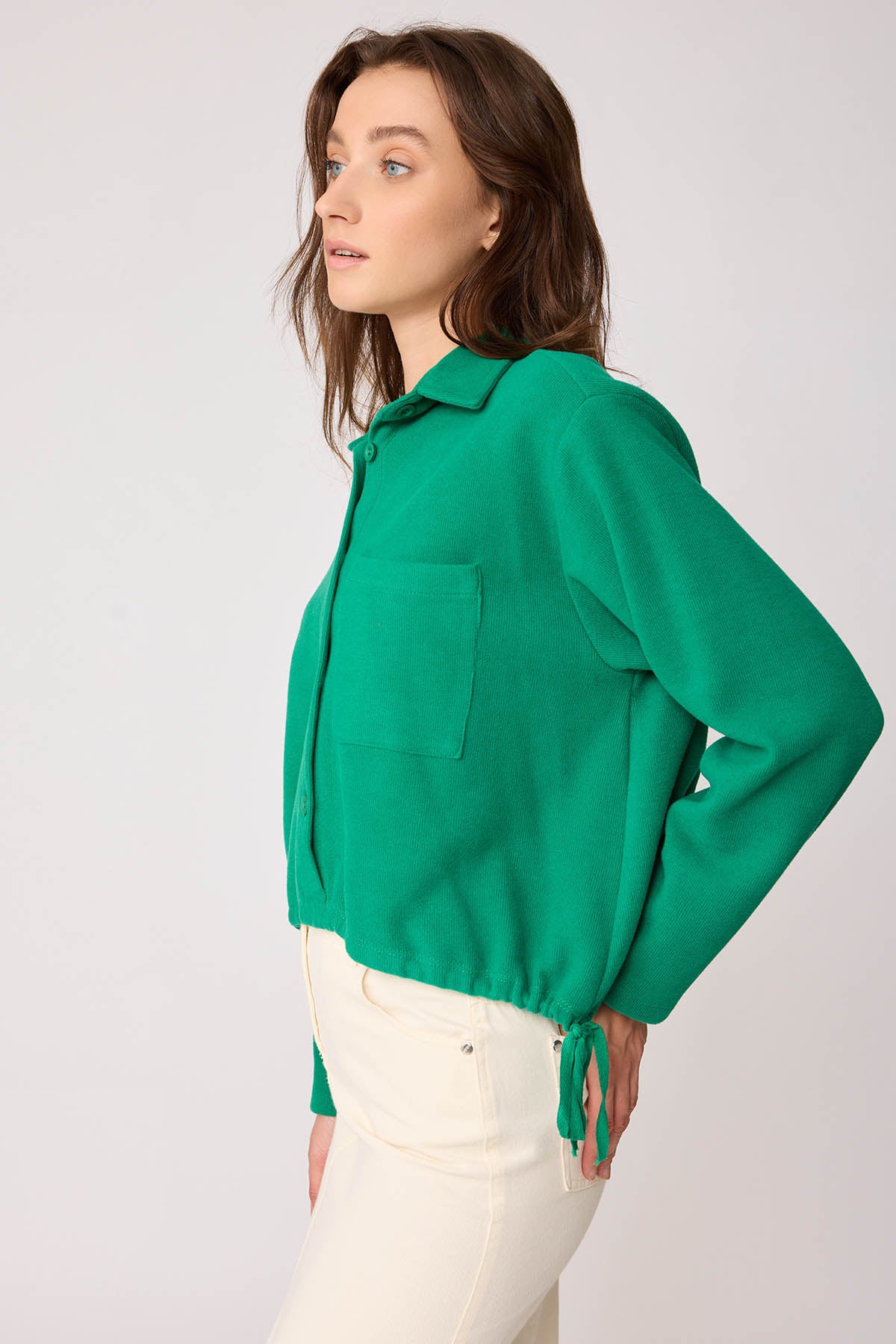 FRONT BUTTON LACED SINGLE POCKET KNITTED BLOUSE