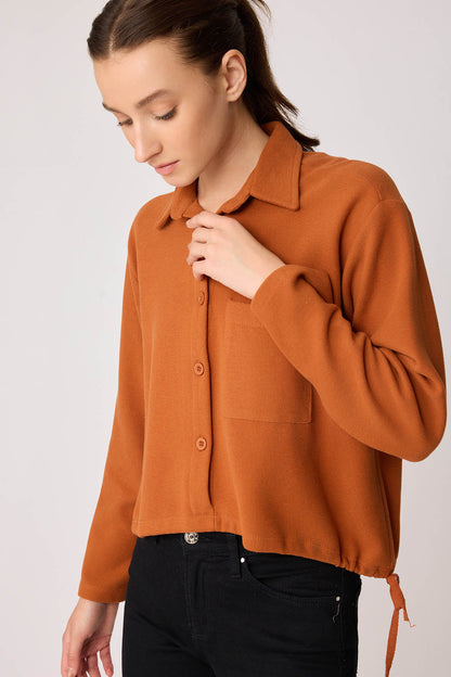 FRONT BUTTON LACED SINGLE POCKET KNITTED BLOUSE
