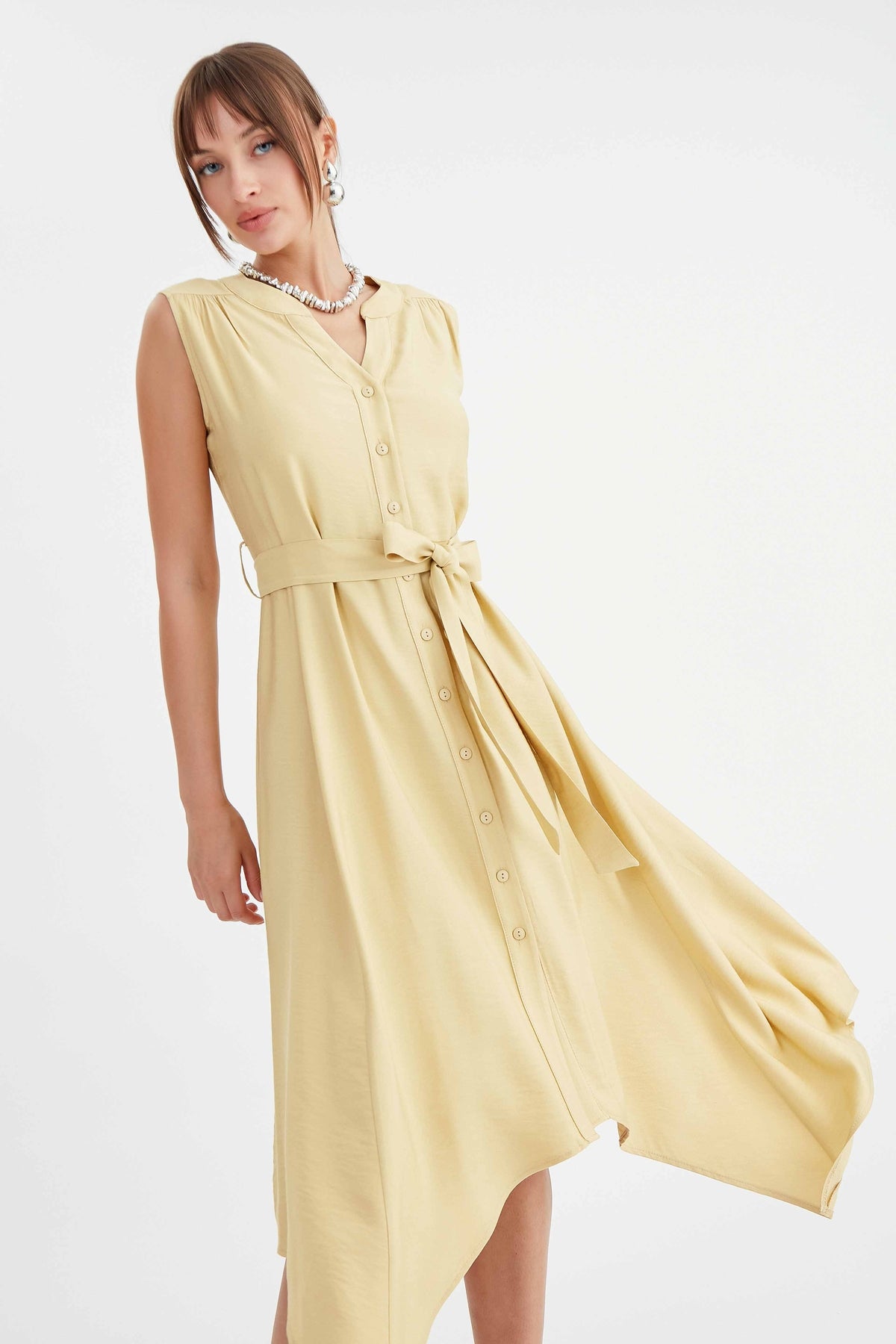 SLEEVELESS DRESS WITH FRONT BUTTON BELT