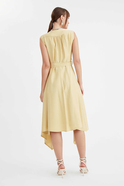SLEEVELESS DRESS WITH FRONT BUTTON BELT