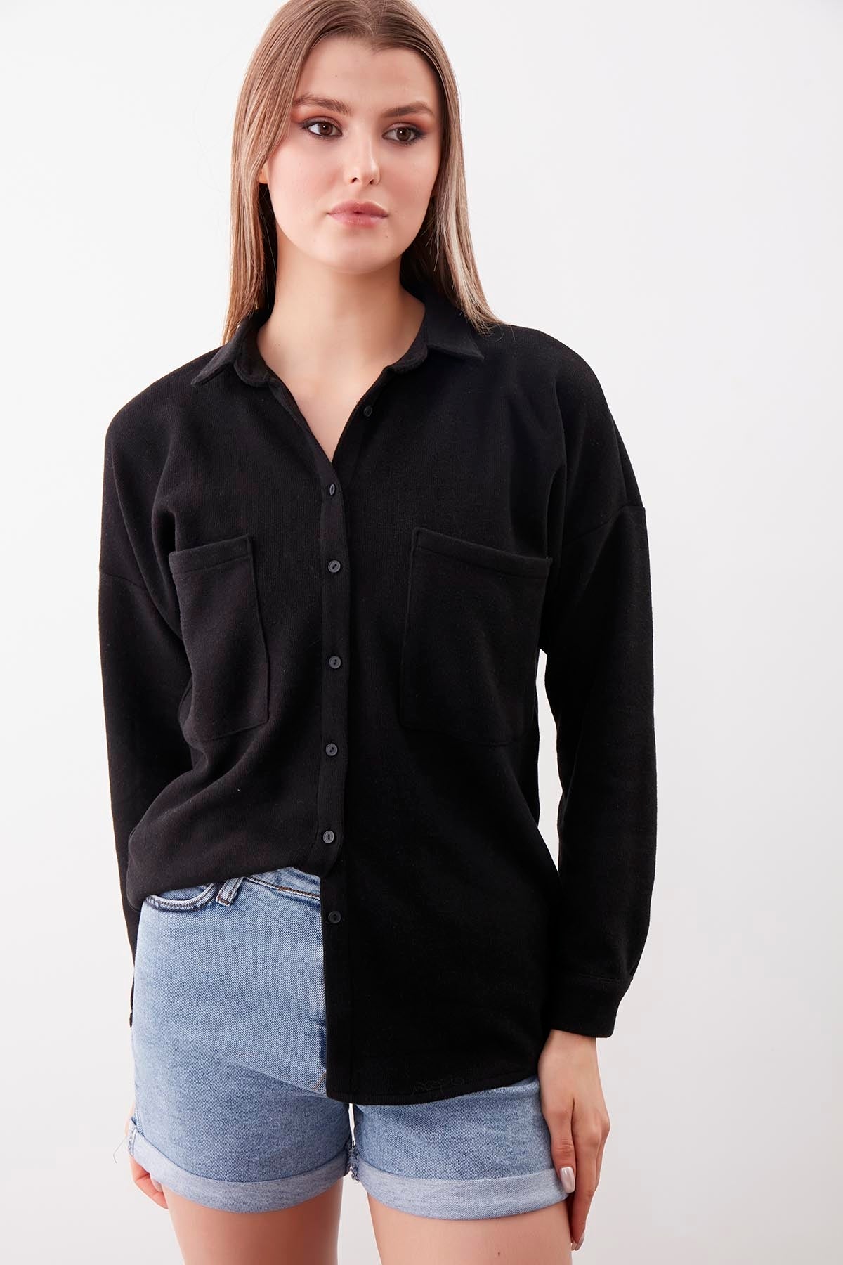 FRONT BUTTONED WITH POCKETS KNITTED BLOUSE