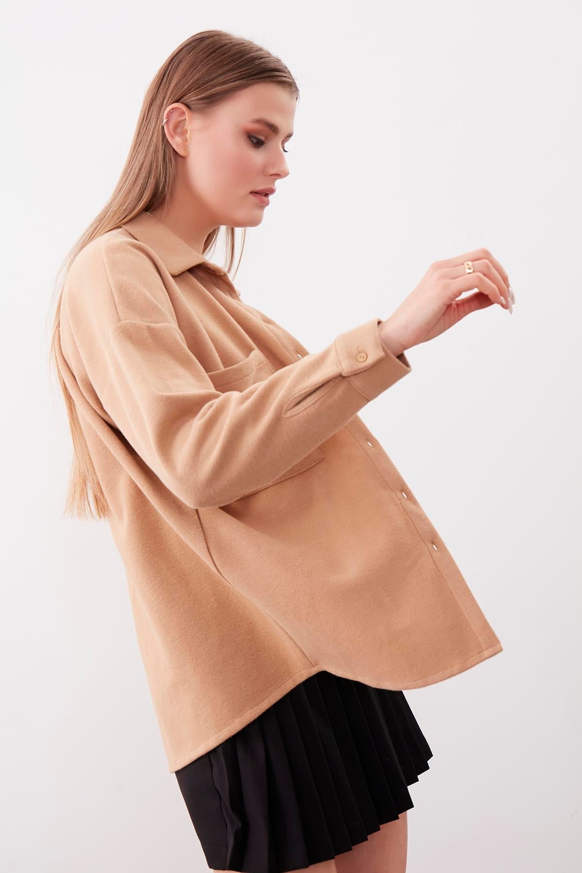 FRONT BUTTONED WITH POCKETS KNITTED BLOUSE