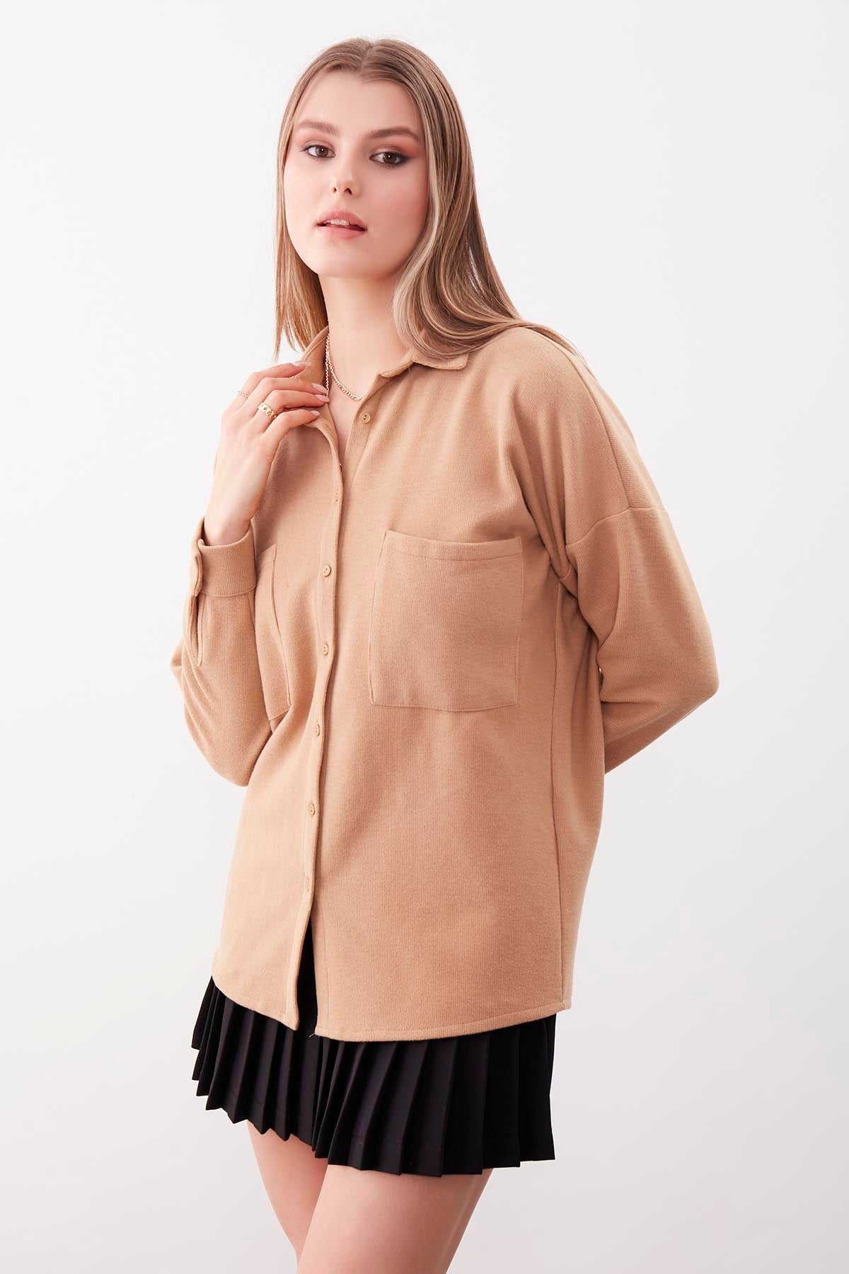 FRONT BUTTONED WITH POCKETS KNITTED BLOUSE