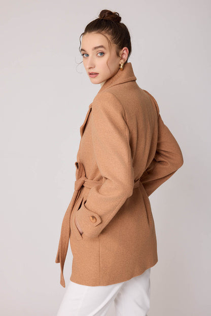 SHORT BOWL JACKET WITH FRONT BUTTON BELT
