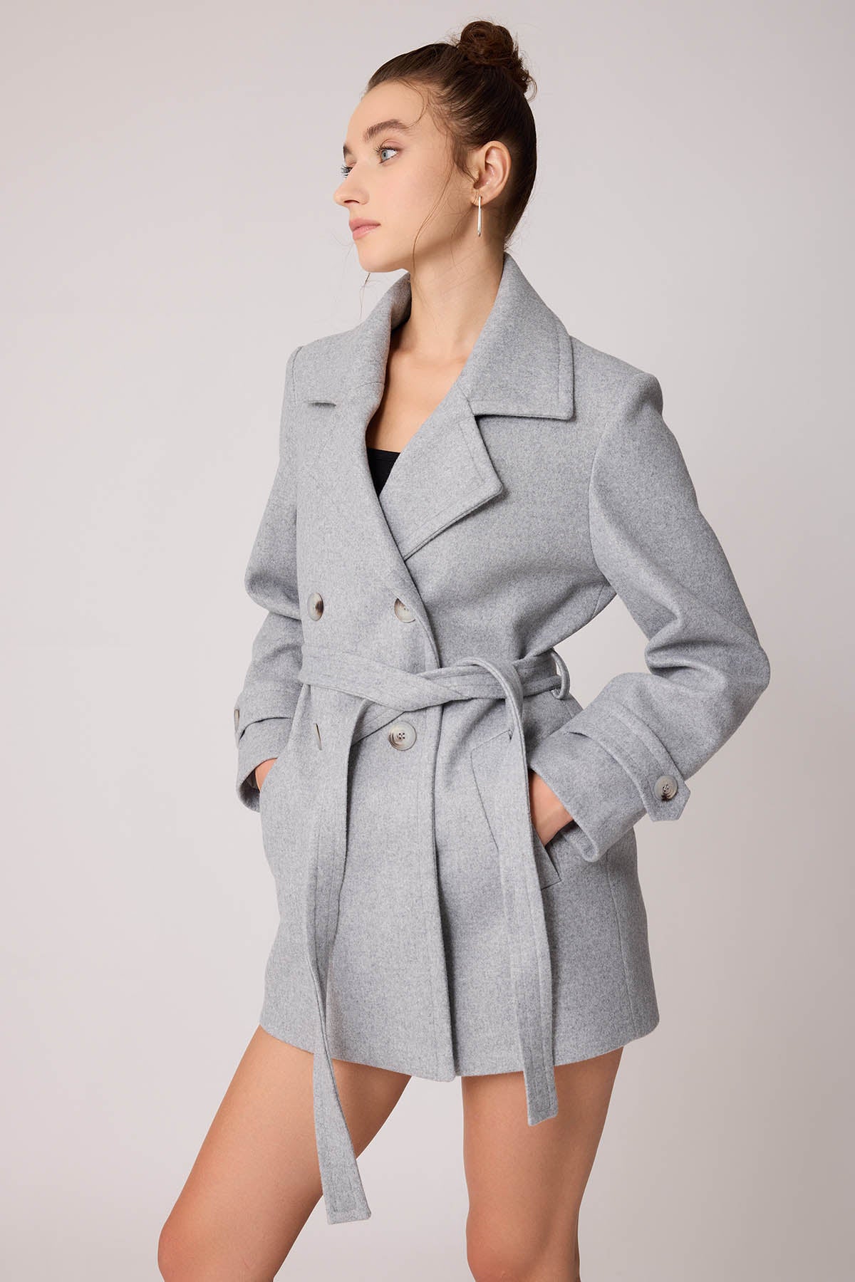 SHORT BOWL JACKET WITH FRONT BUTTON BELT