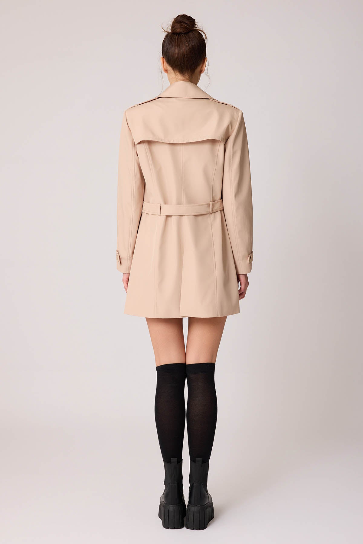 TRENCH COAT WITH THE FRONT BUTTON BELT