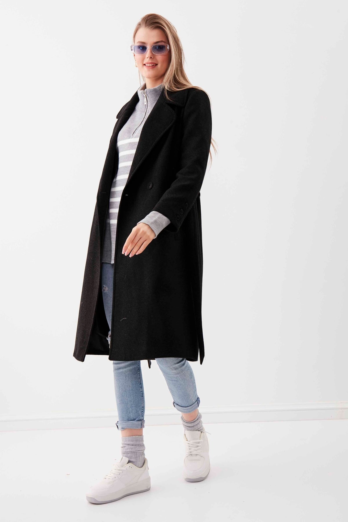 LONG JACKET WITH FRONT BUTTONS