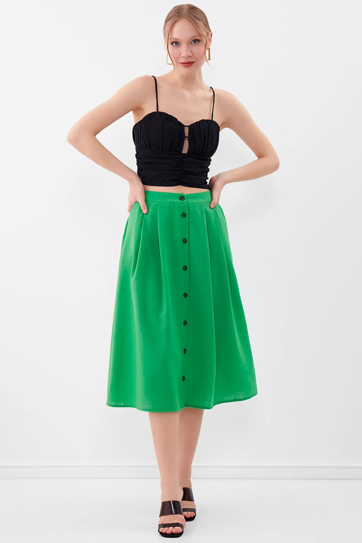 MIDSIZE SKIRT WITH FRONT BUTTON