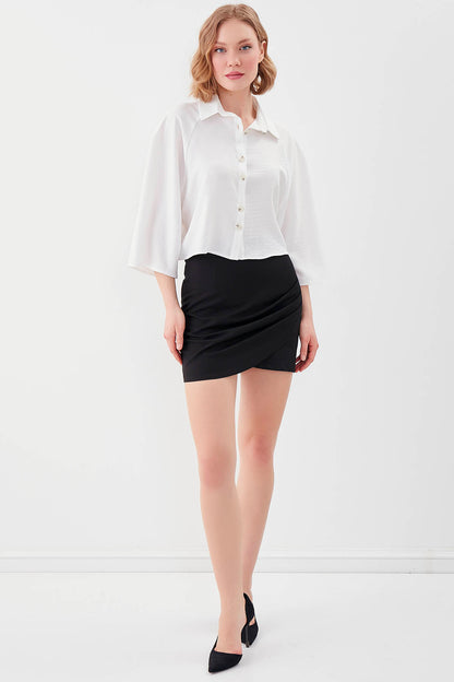 LOOSE CROP SHIRT WITH FRONT BUTTON