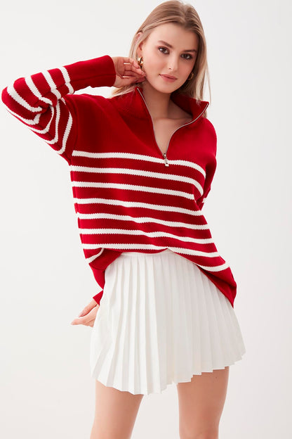 ZIPPERED RIGHT COLLAR SWEATER