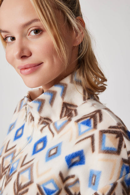 POLAR JACKET WITH ZIPPERED FRONT