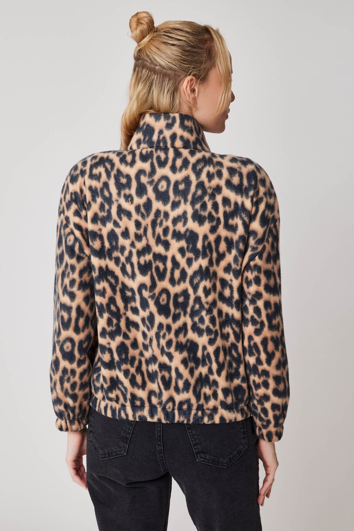 ZIPPERED POLAR JACKET WITH LEOPARD PATTERN