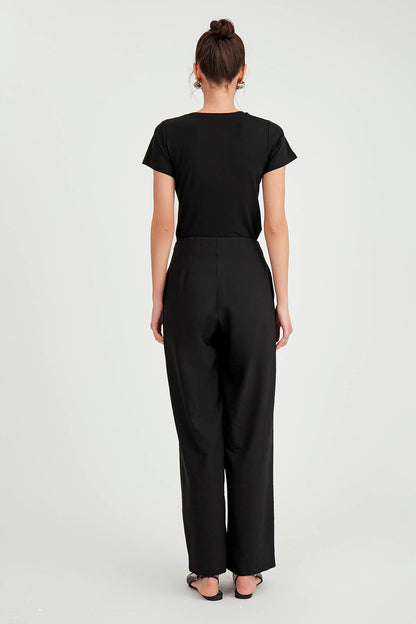 WIDE-ASPECT TROUSERS WITH ZIPPERED FRONT