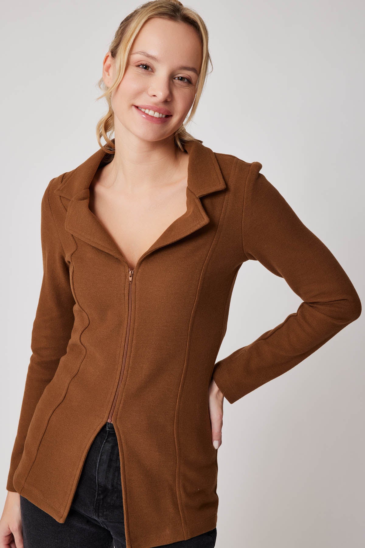 ZIPPERED JACKET