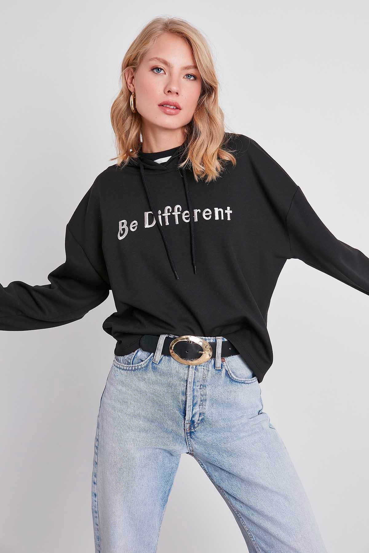 SWEATSHIRT WITH EMBROIDERY HOODIE