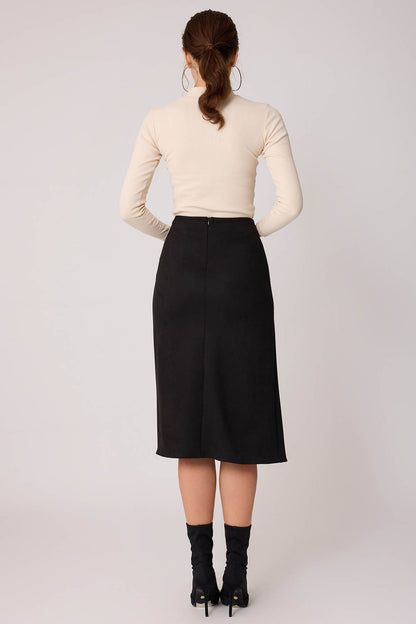 SKIRT WITH FRONT BUCKLE SPLIT