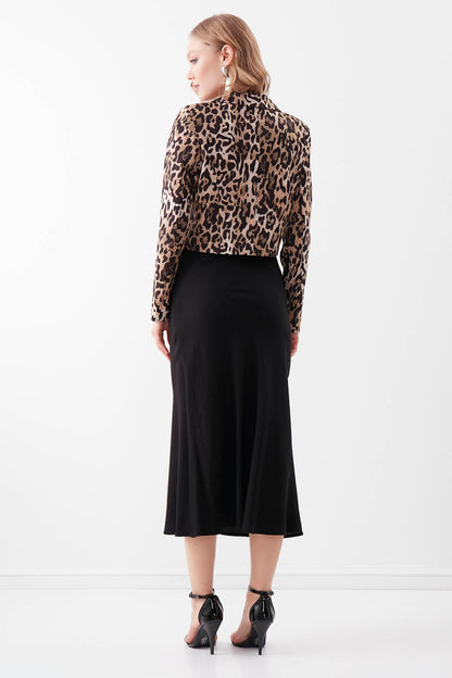 CHAIN DETAILED WAIST MIDI HEIGHT SKIRT FRONT
