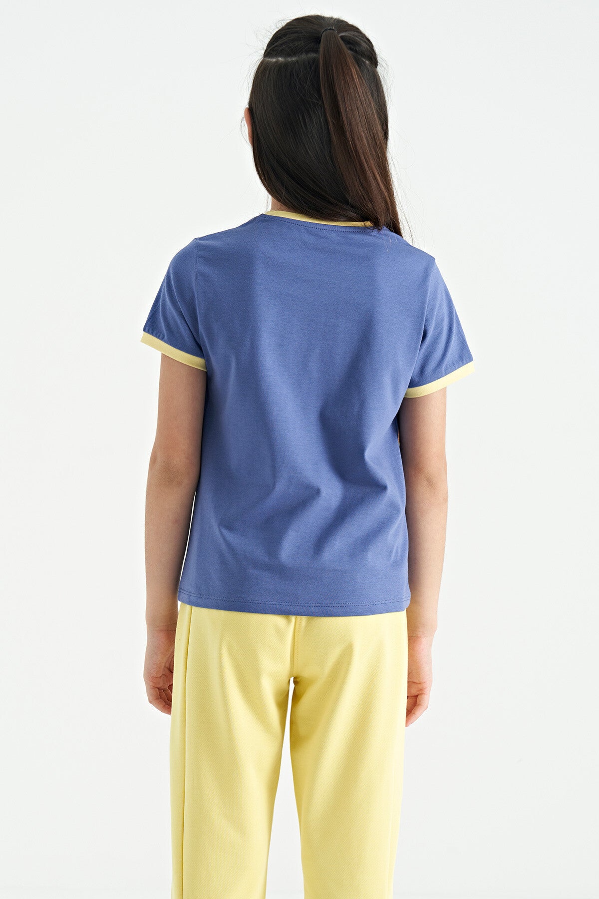 Light Purple Minimal Print O Collar Comfort Fit Short Sleeve Girls T-Shirt - 75110
