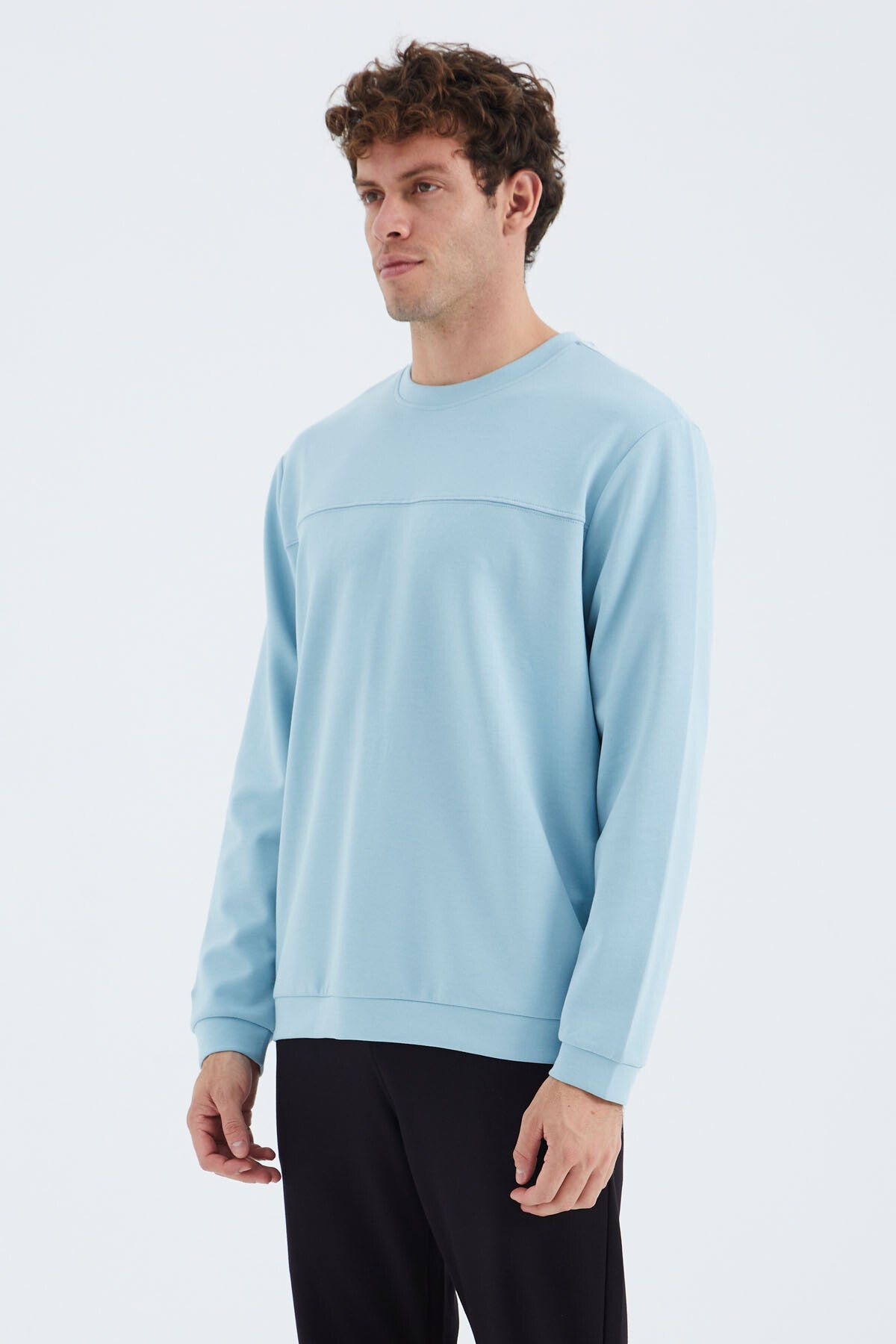 Light Blue O Collar Front Stitch Detailed Basic Relax Fit Men's Sweatshirt - 88270