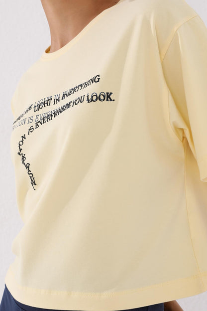 Light Yellow Printed Short O Collar Women's Oversize T-Shirt - 97135