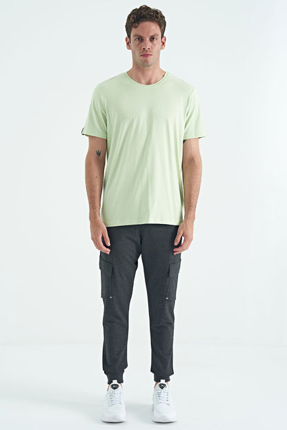Light Green Men's Basic Short Sleeve Regular Fit O Neck T-shirt - 87911