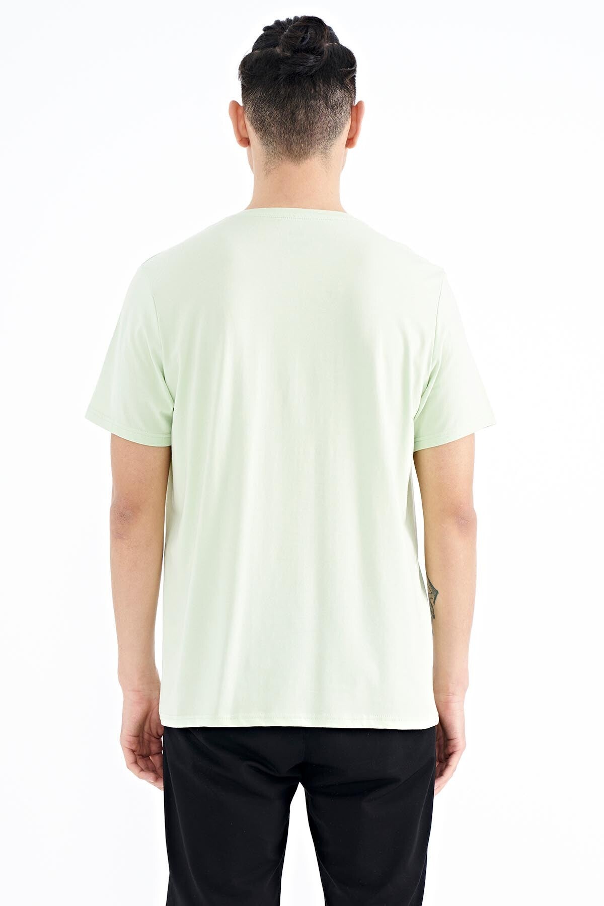 Light Green Front Detailed Printed Standard Fit Men's T-shirt - 88200