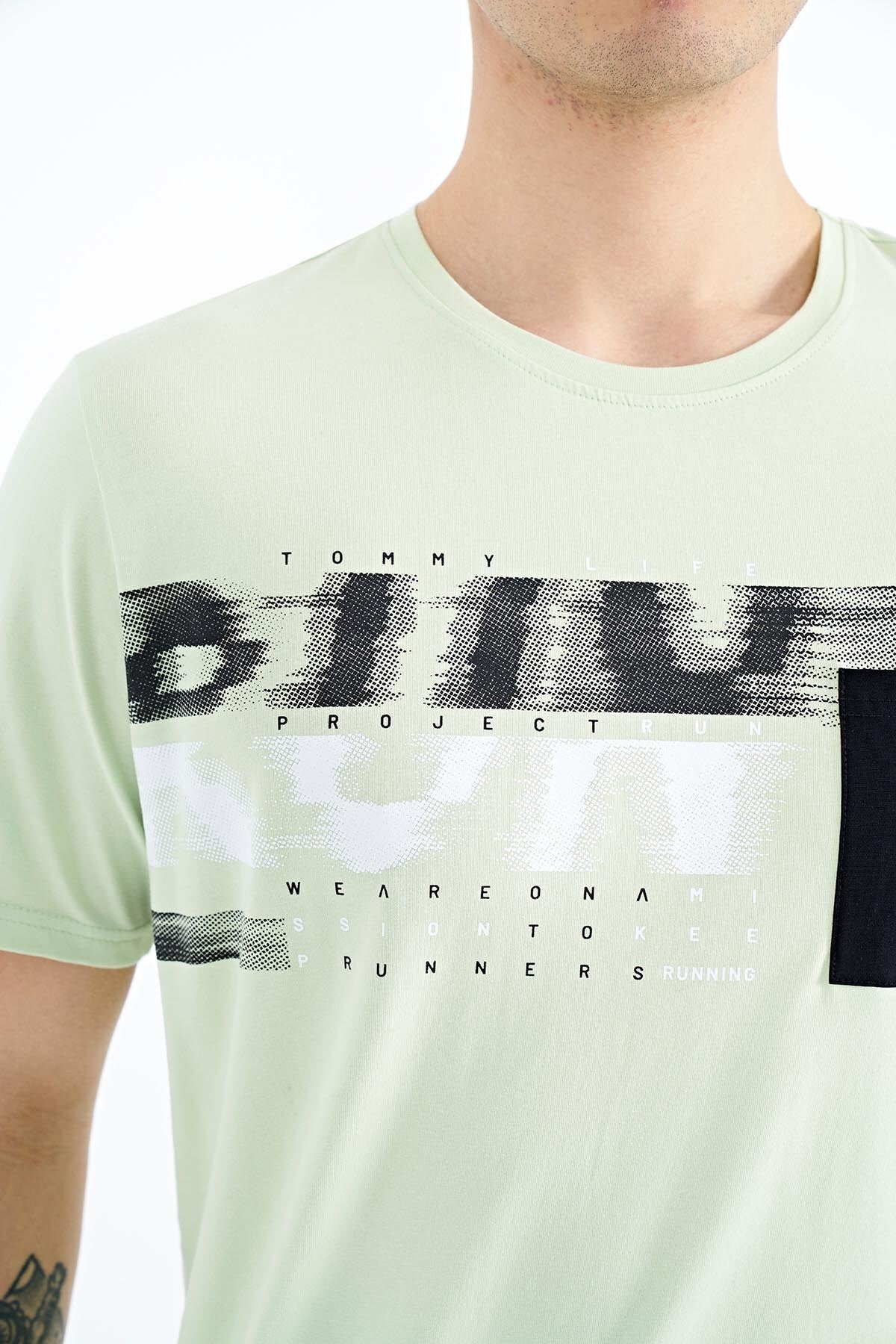 Light Green Front Detailed Printed Standard Fit Men's T-shirt - 88200