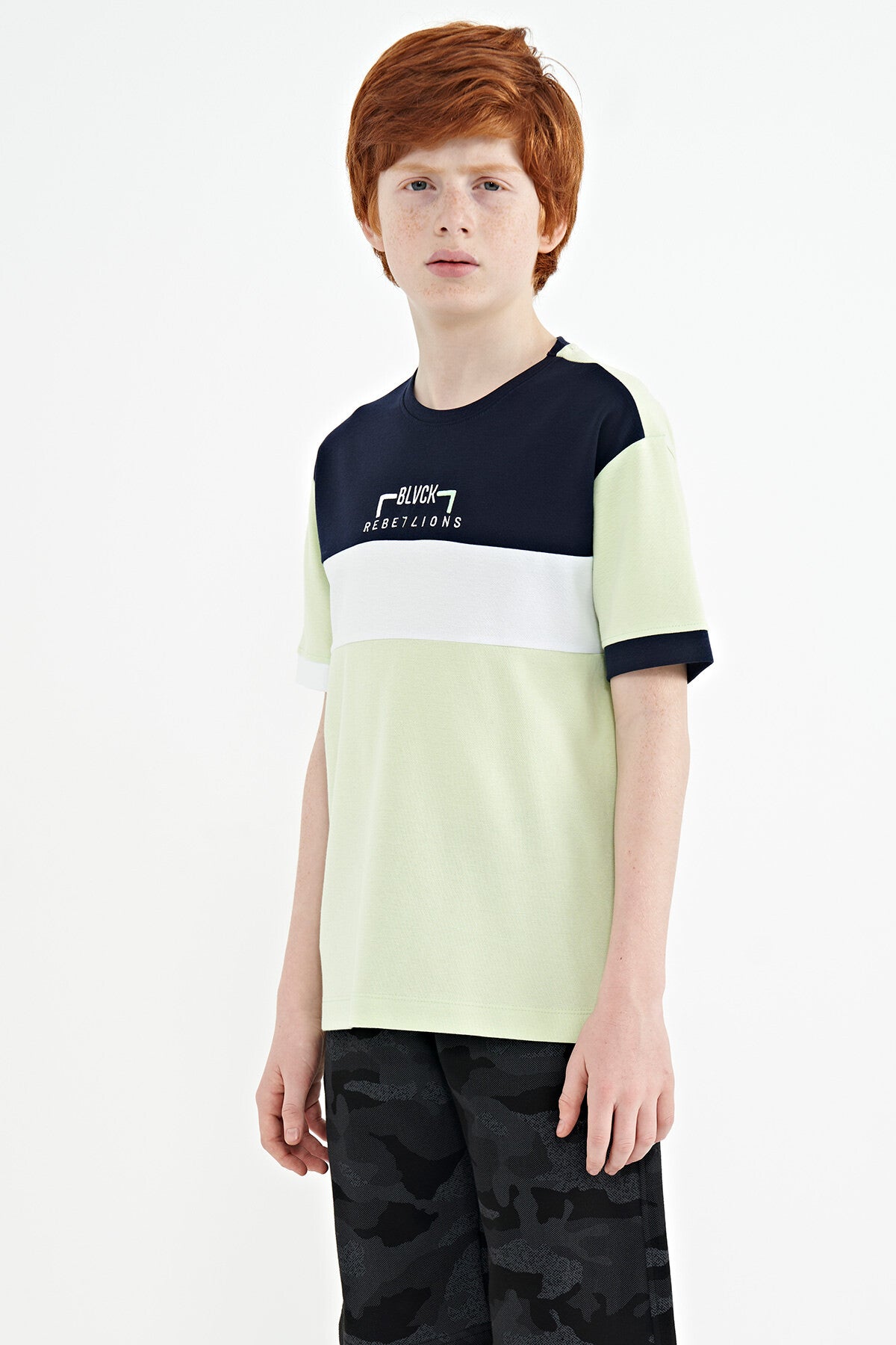 Light Green Color Gradient Embroidered Oversize Boys' T-Shirt - 11159