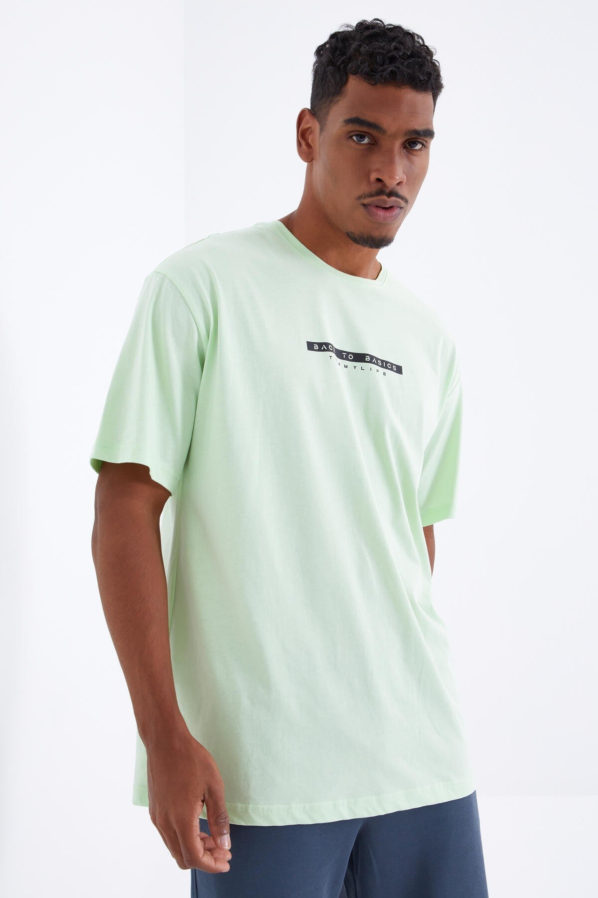 Light Green Back Print O Collar Men's Oversize T-Shirt - 88100