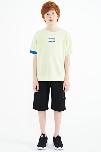 Light Green Embroidered O Collar Oversize Boys T-Shirt - 11146