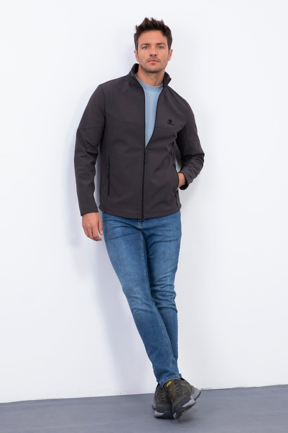 Anthracite Zippered Stand Collar Water and Windproof Softshell Men's Jacket - 88050