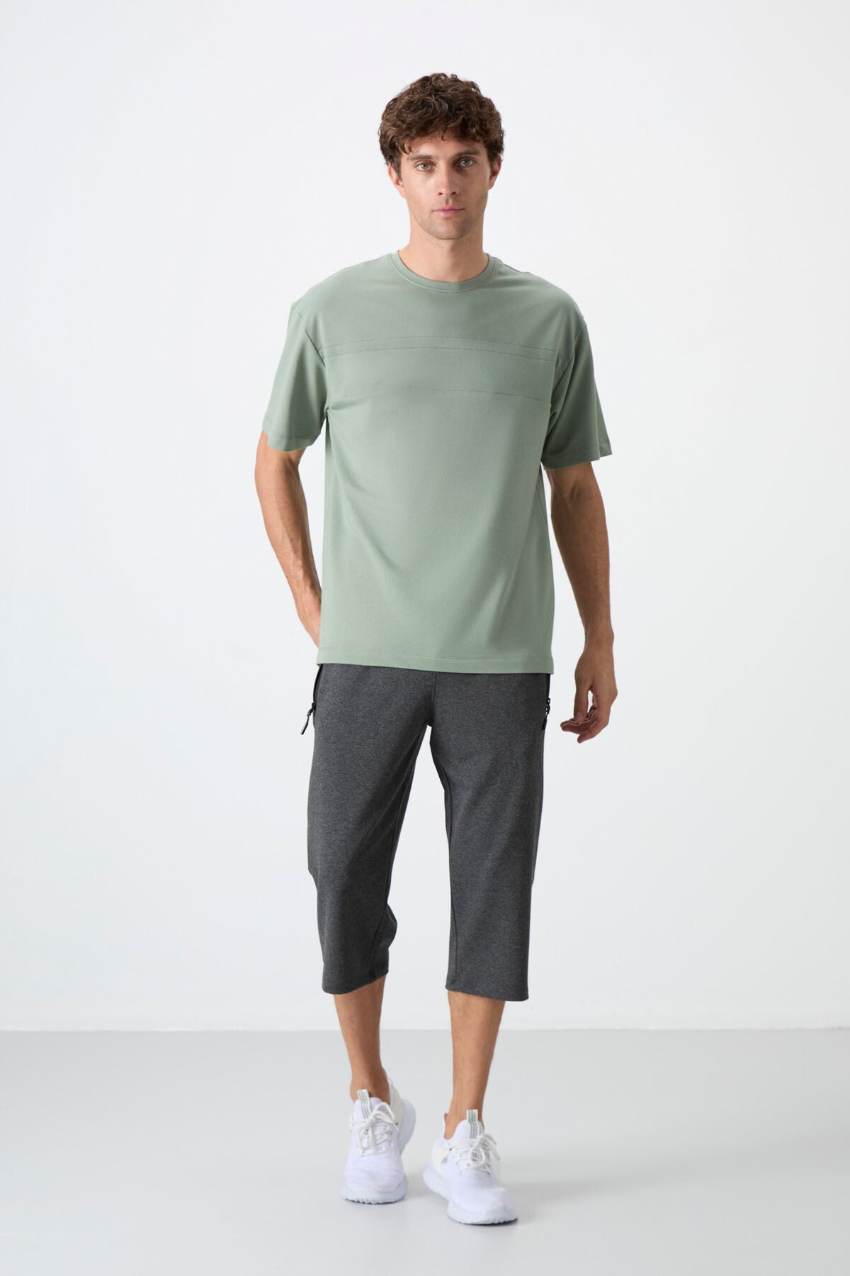 Anthracite Melange Zippered Standard Fit Classic Hem Men's Capri - 83091
