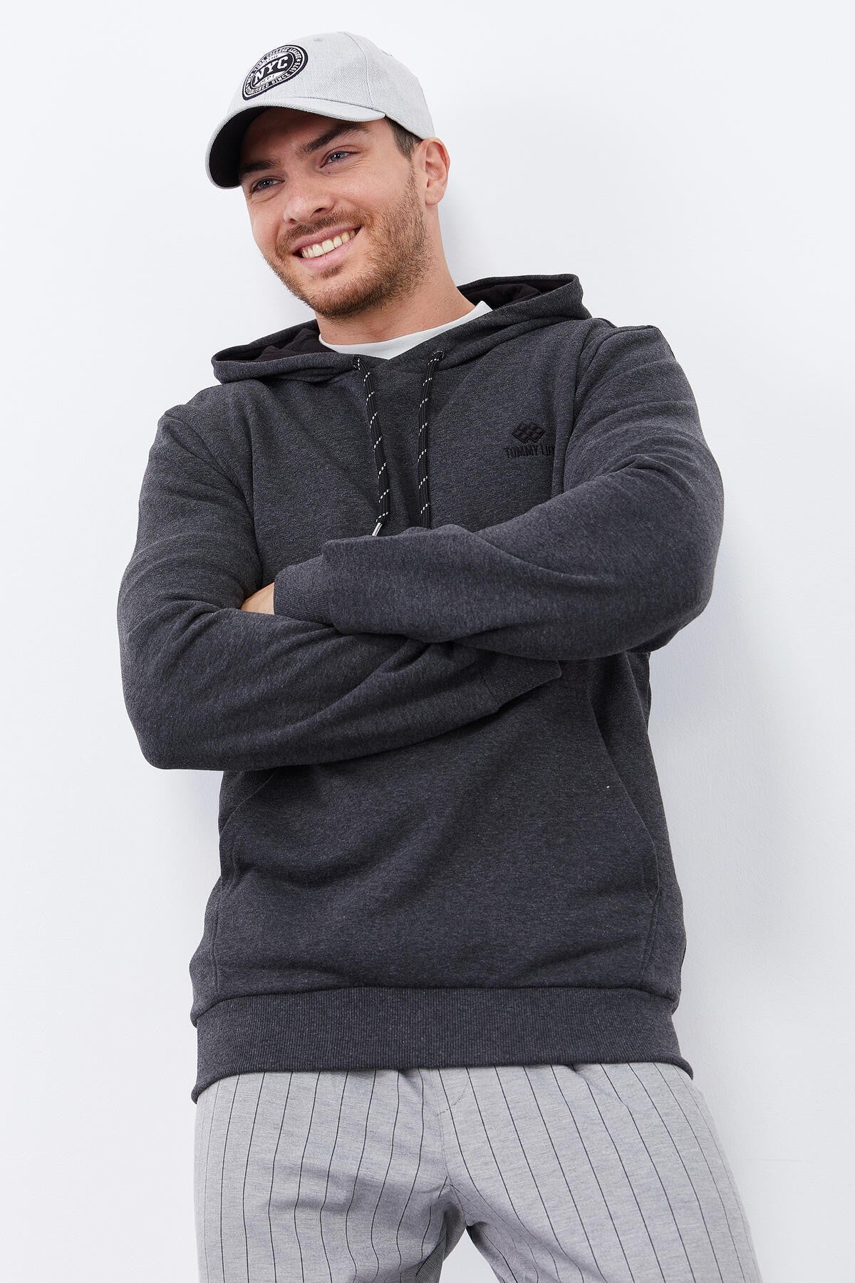 Kangaroo Zip Standard Fit Hooded Men's Sweatshirt - 87872