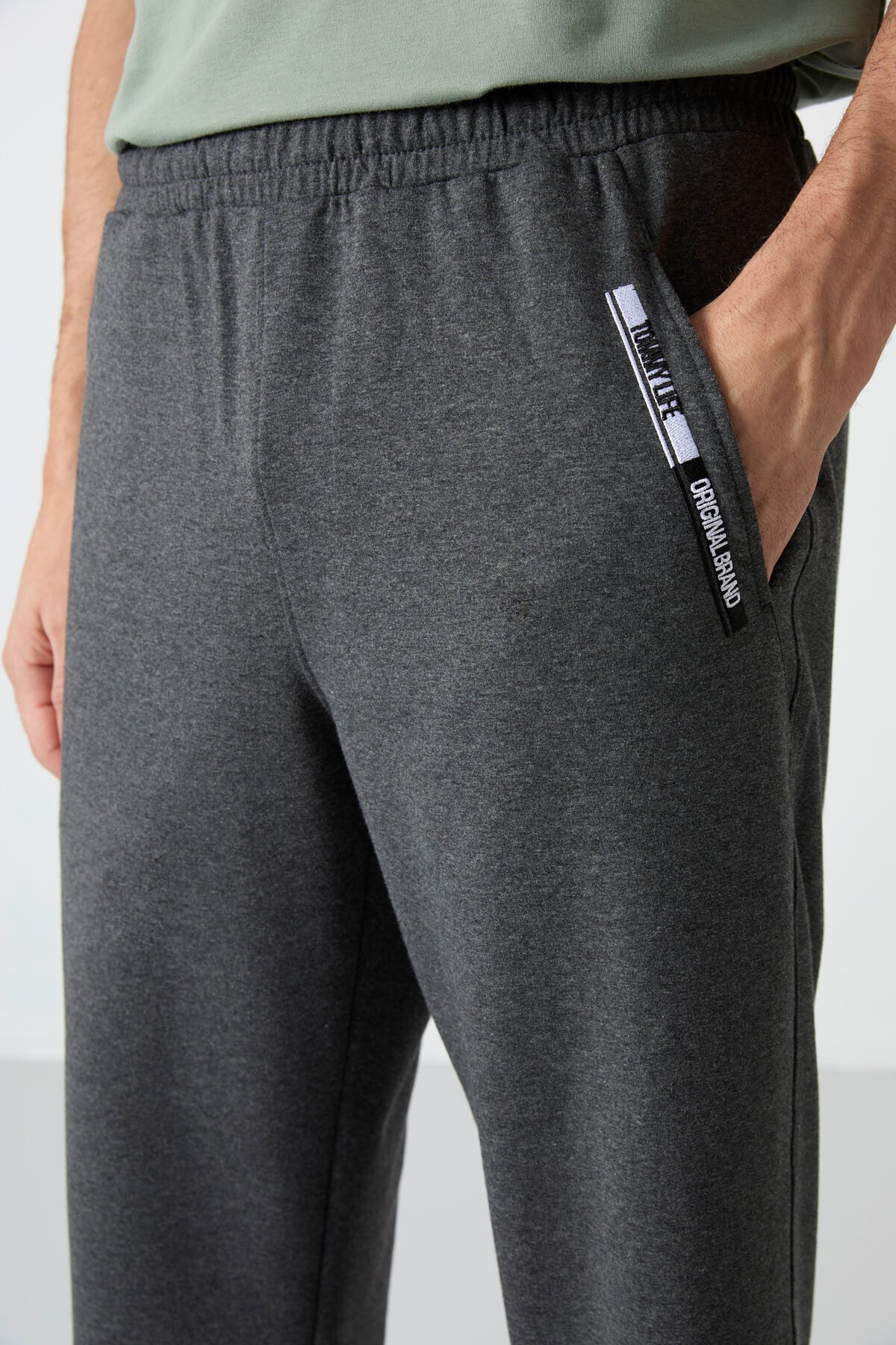Anthracite Standard Mold Classic Hem Men's Capri - 83092