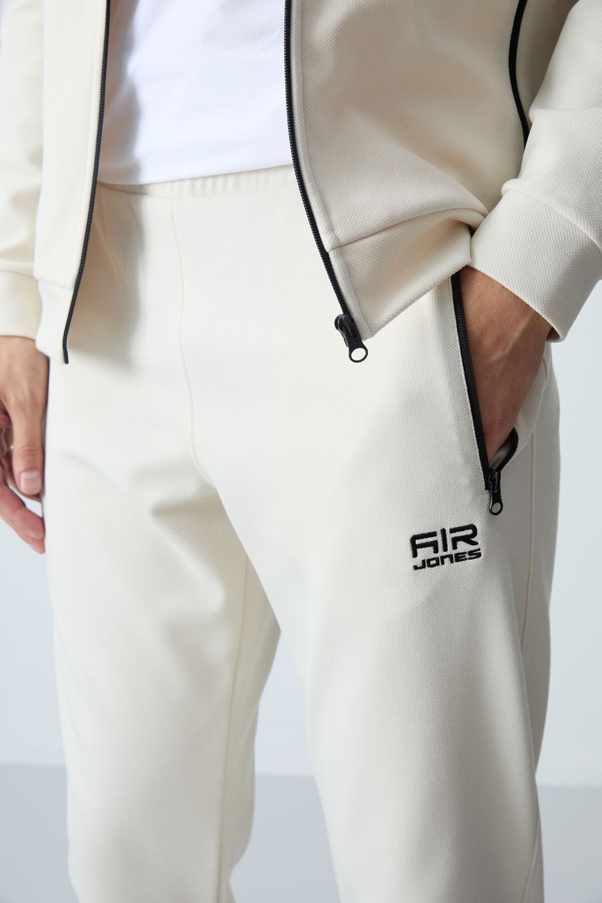 Hugo Boss Men's Jogger Tracksuit Set - 85198