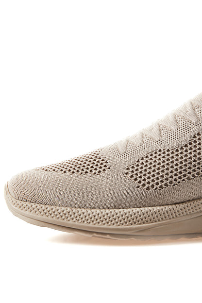 High Sole Slip-On Lightweight Flexible Men's Sports Shoe - 89120