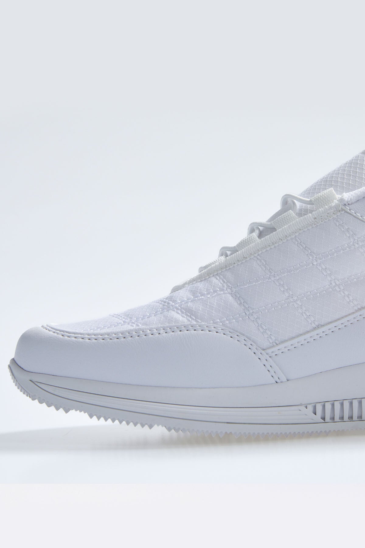 White Laced Quilted PU Leather Detailed Men's Sports Shoes - 89096